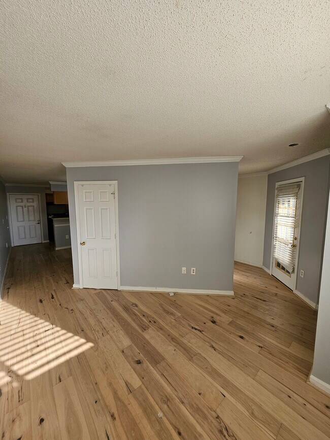 Photo - 795 Hammond Dr Unidad Apt 1211