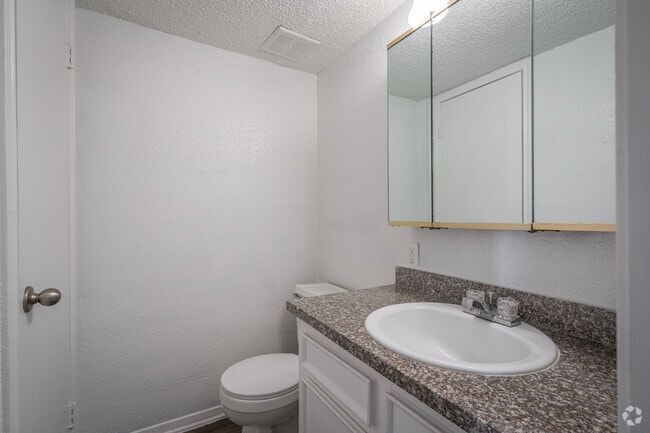 2BR, 2.5BA - 1,328SF - Half Bath - Springwood Park Apartments