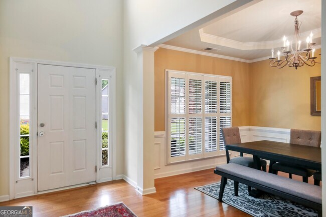 Photo - 1360 Silvergate Dr