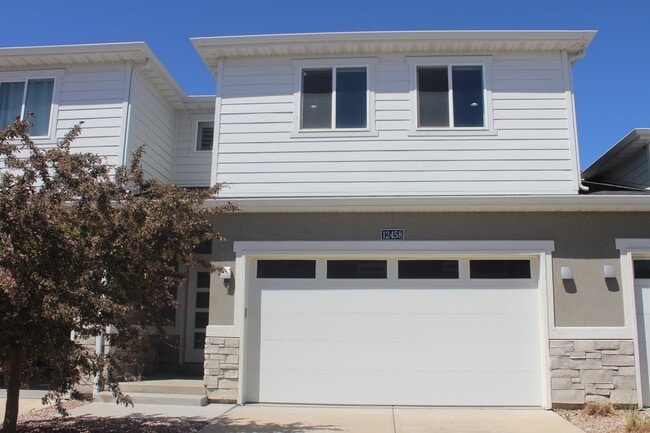 Photo - 12458 S Shadow Bnd Ln Townhome