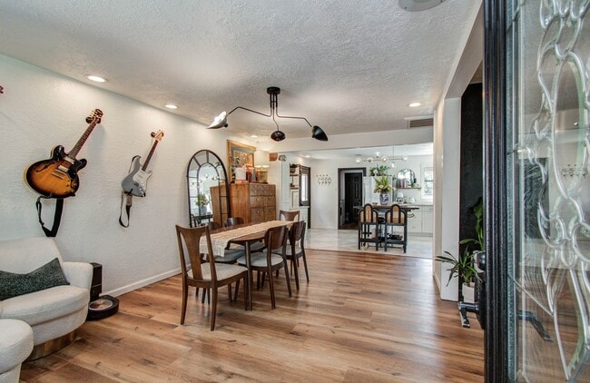 Photo - 1612 Bonner E St