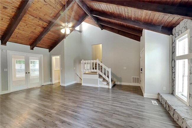Photo - 904 Branford Ln NW