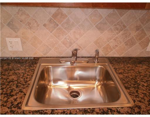 Photo - 534 Mansfield M Unit 534