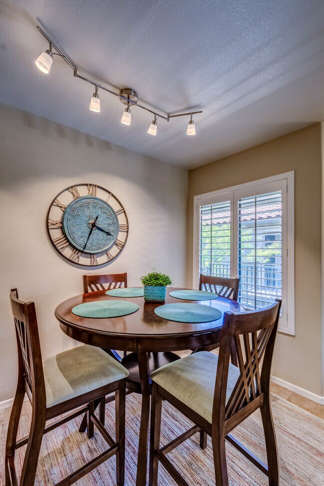 Dining and work area - 5751 N Kolb Rd Unit 30202
