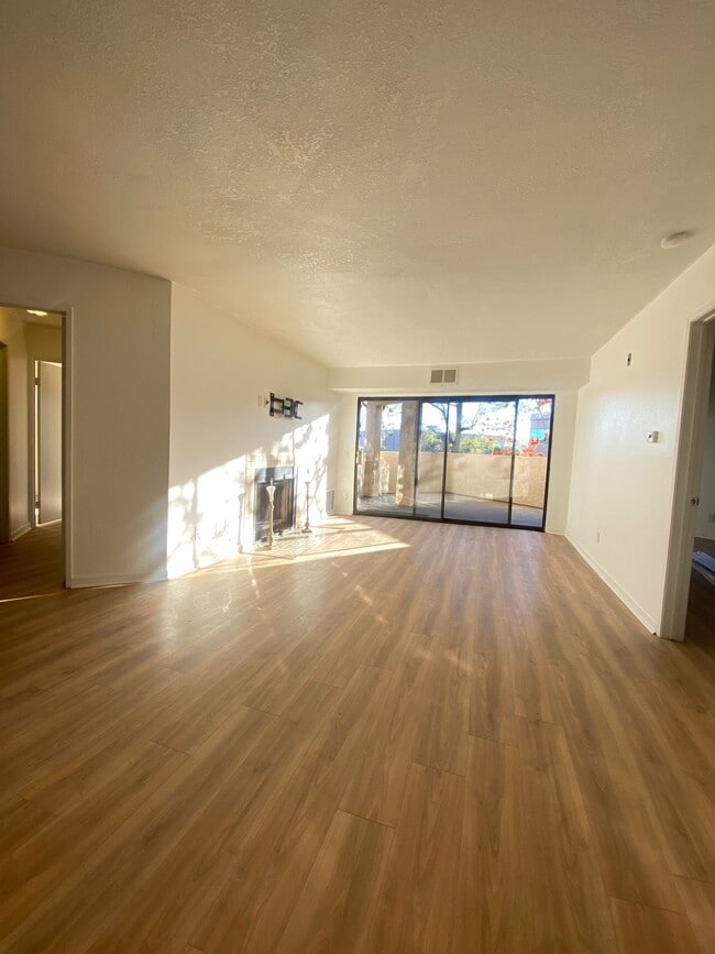 Living Room - 9785 Mesa Springs Way Unit 71 Rental