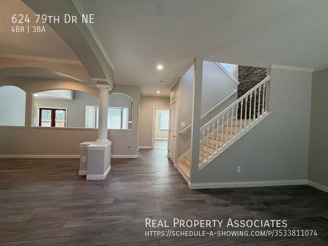 Photo - 624 79th Dr NE