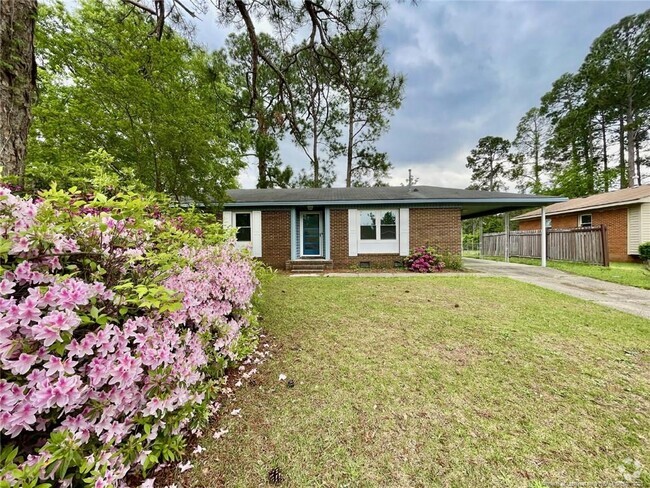 Building Photo - 5138 Foxfire Rd Rental