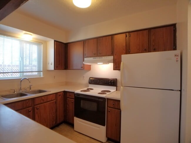 Photo - 1924 Lead Ave SE