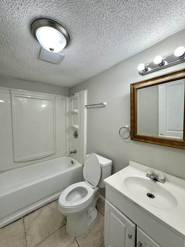 Photo - 1512 Cherry Ave