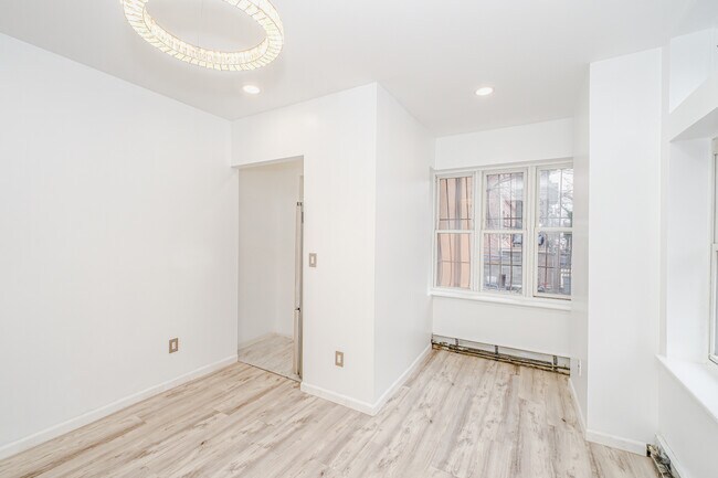 Photo - 384 Lafayette Ave