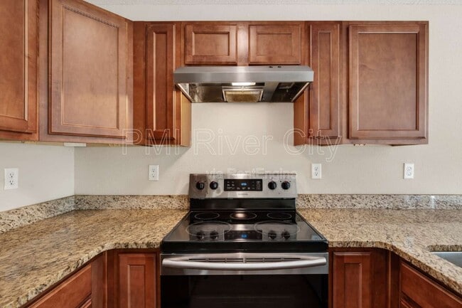 Photo - 7608 Rain Forest Dr N