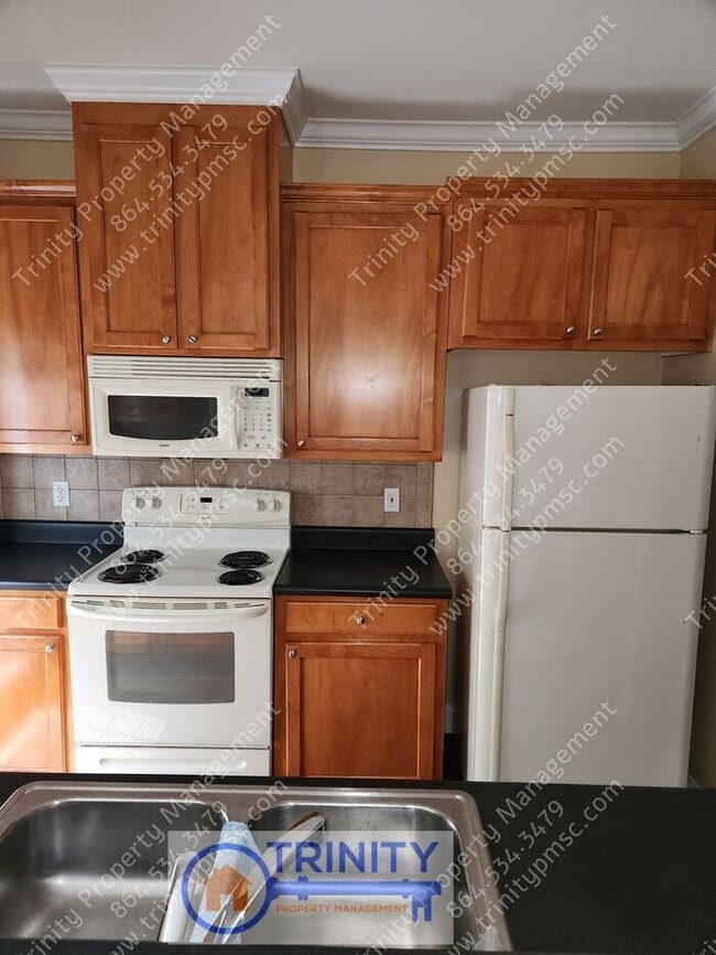 Photo - **MOVE IN SPECIAL -1/2 off 1st Month's ren...