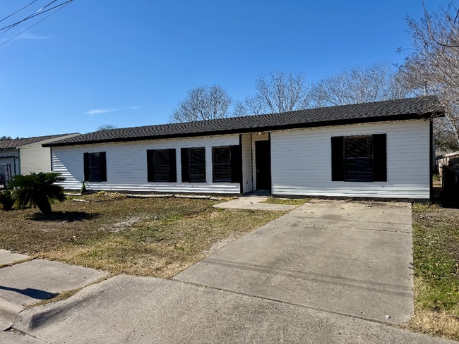 Building Photo - 4241 Starlite Ln