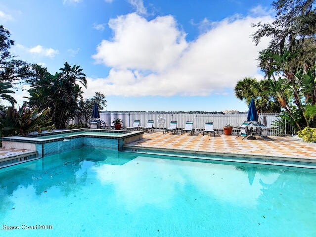 Photo - 225 S Tropical Trail Unidad 717