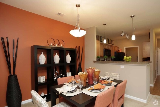 Dining Area - The Elms at Clarksburg Village