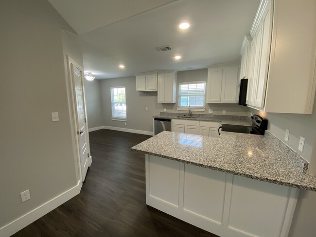 Photo - 1032 Ray Dr