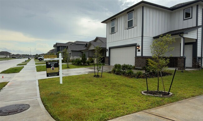 Photo - 5723 Madden Ln