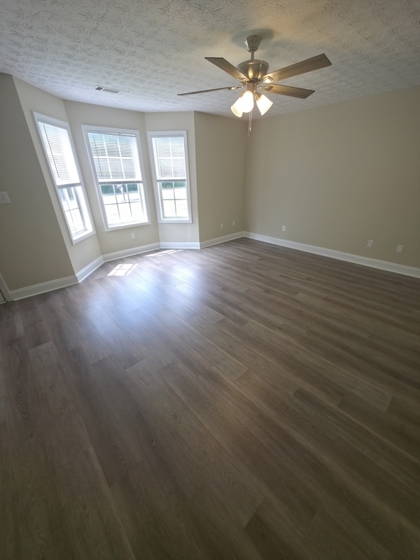 Photo - 187 Westchester Cir