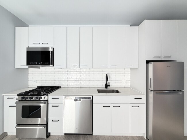 2155 N Elston Ave Unit 326