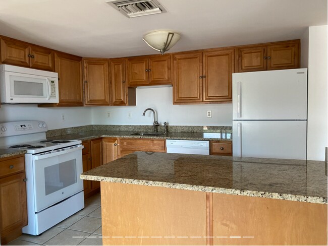 Building Photo - 85 Brainerd Rd Unit 404 Rental