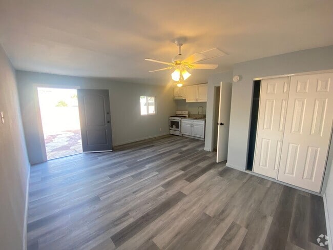 Building Photo - Remodeled Long Beach Studio ADU For Rent! Rental