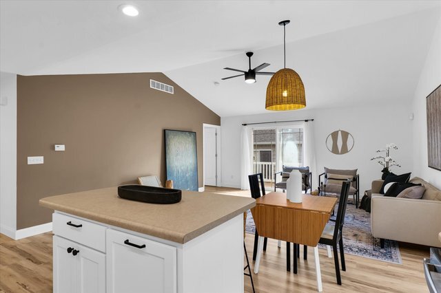 Photo - 1701 E Amber Ln Unit Amber Lane