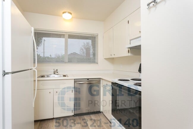 Building Photo - GPM475 - SE Woodward St (T1) Unit 2824