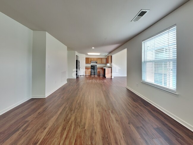 Photo - 10 Pfeiffer Ct