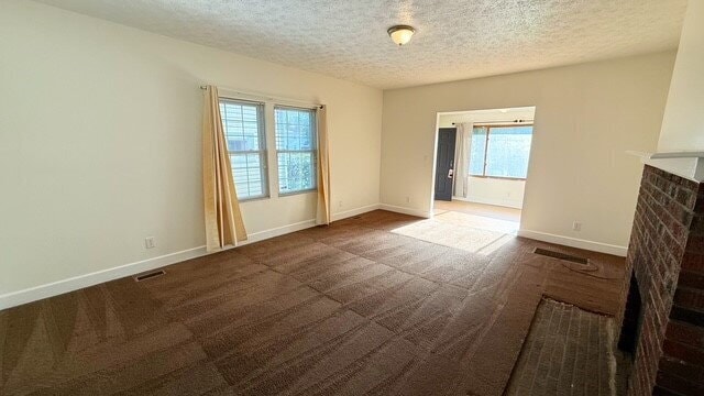 33RD & COLLEGE AREA - 3 BEDROOM 2 BATH HALF DUPLEX AVAILABLE NOW!