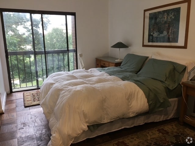 Building Photo - 1001 26th St NW Unit Foggy Bottom furnished Rental