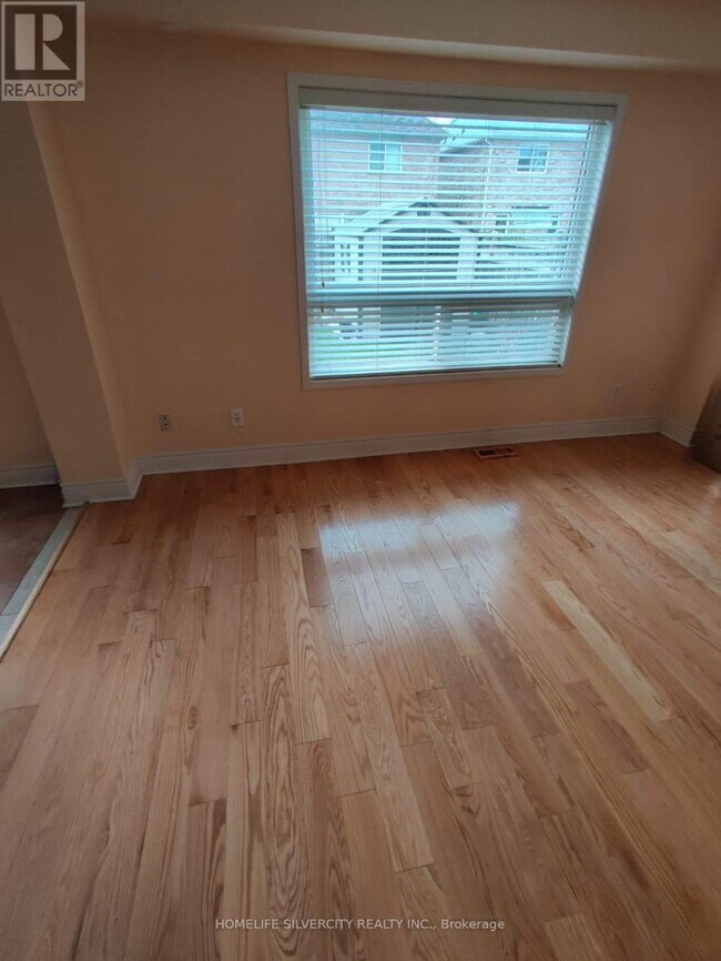 Photo - 6 Silverbell Ct
