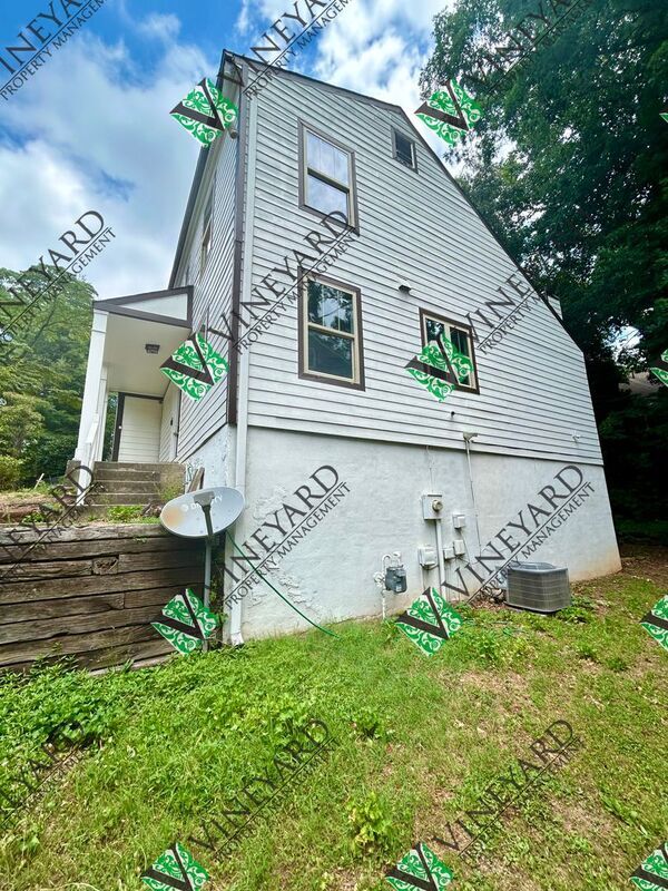 Photo - 1014 Falling Water Dr