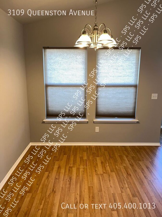 Photo - 3109 Queenston Ave