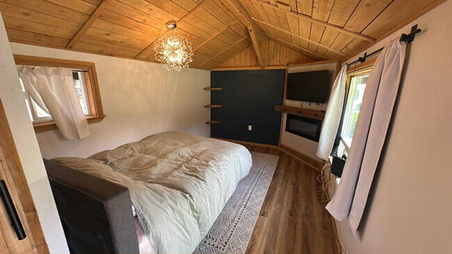 Photo - 1705 158th Ave SW