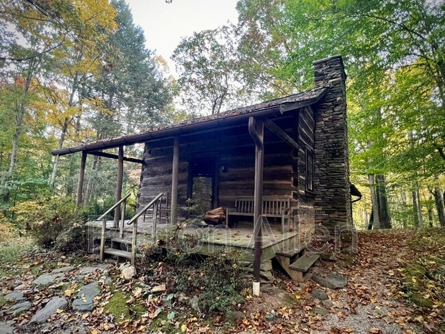 Photo - 575 Beaverdam Rd