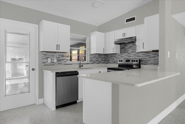 Photo - 3207 Sherry Dr
