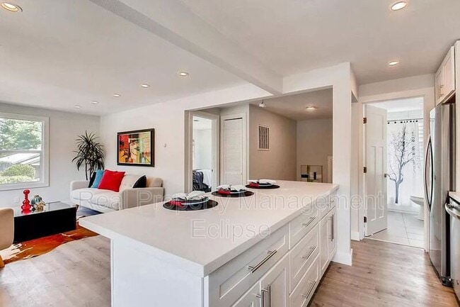 Photo - 1628 Martin Luther King Jr Way Unit 1628