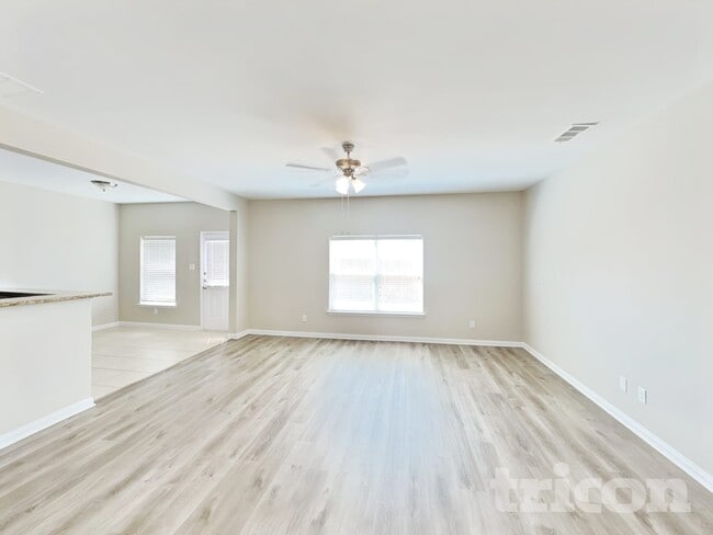 Photo - 132 Houston Pl