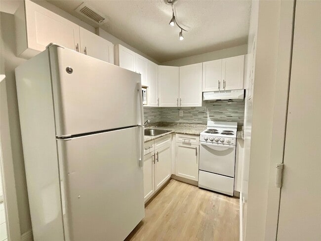 Photo - 9517 Fontainebleau Blvd Unit 521-411