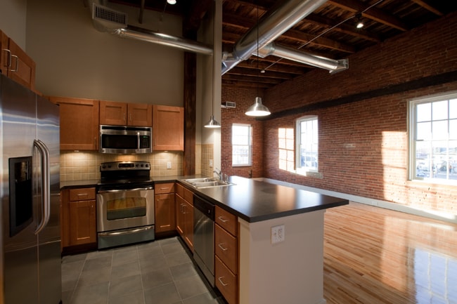 Building Photo - 425 N Prince St