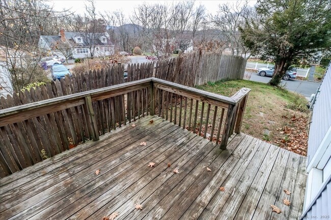 Photo - 32 Pleasant St