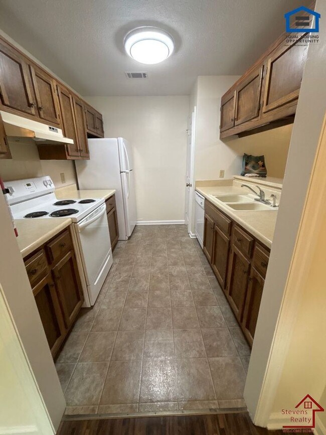 Photo - 419 Oriole Dr