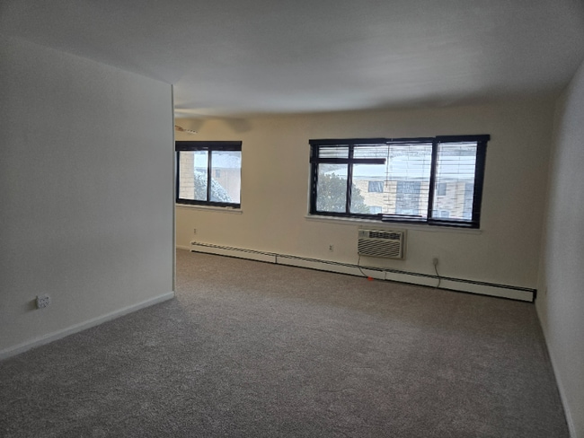 Photo - 401 US-22 Unit 22H