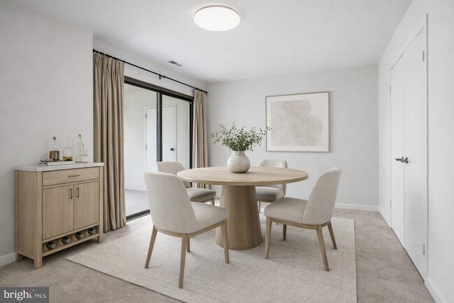 Building Photo - 11500 Fairway Dr Unit 402