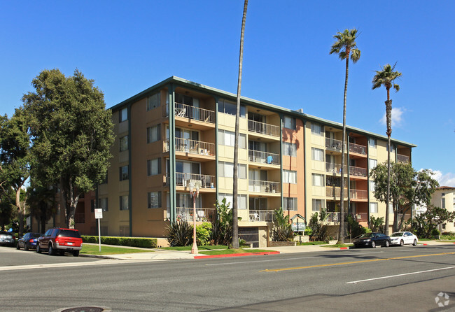 Ocean Gate Towers - Ocean Gate Towers Apartments