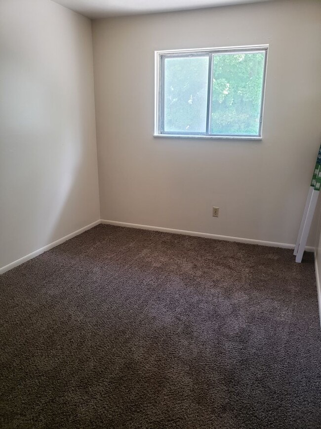 Photo - 2 BR Upper Apartment Near Purdue University