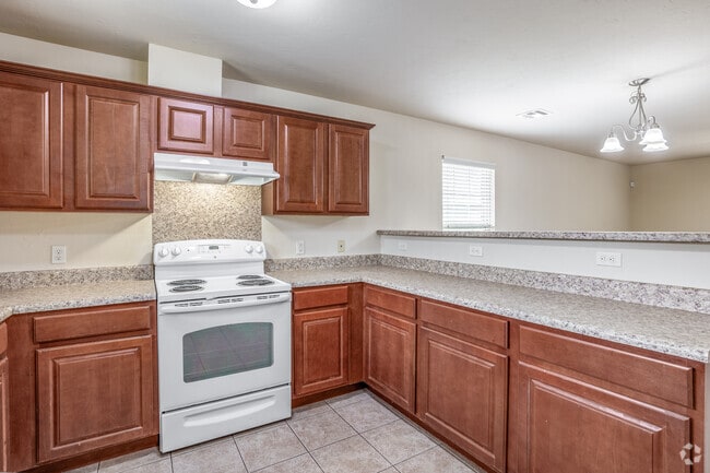 1BR, 1BA - 784SF - Kitchen