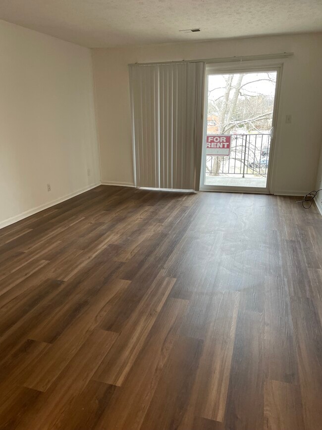 Living Room - 6713 Gunston Ln Unit 6713A Gunston Lane