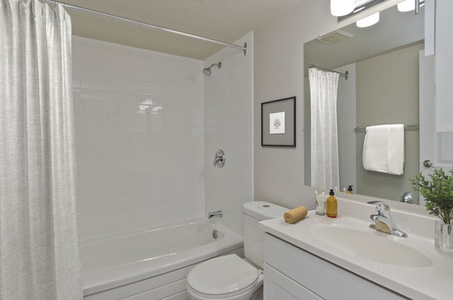 Photo - Cedar Ridge Apartments