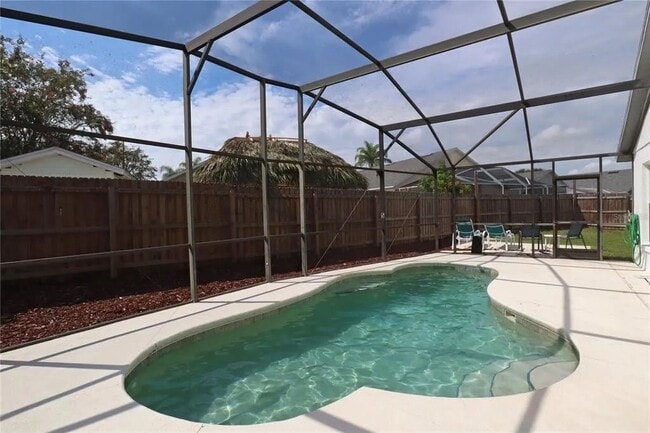 Photo - 232 Lake Shore Pkwy